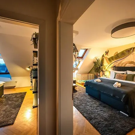 Sunset Crown Penthouse And Terrace 公寓