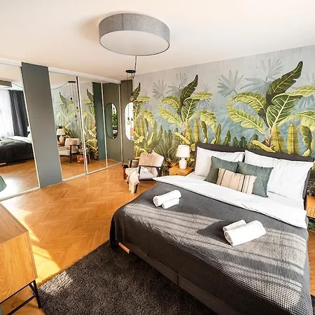 Sunset Crown Penthouse And Terrace 公寓